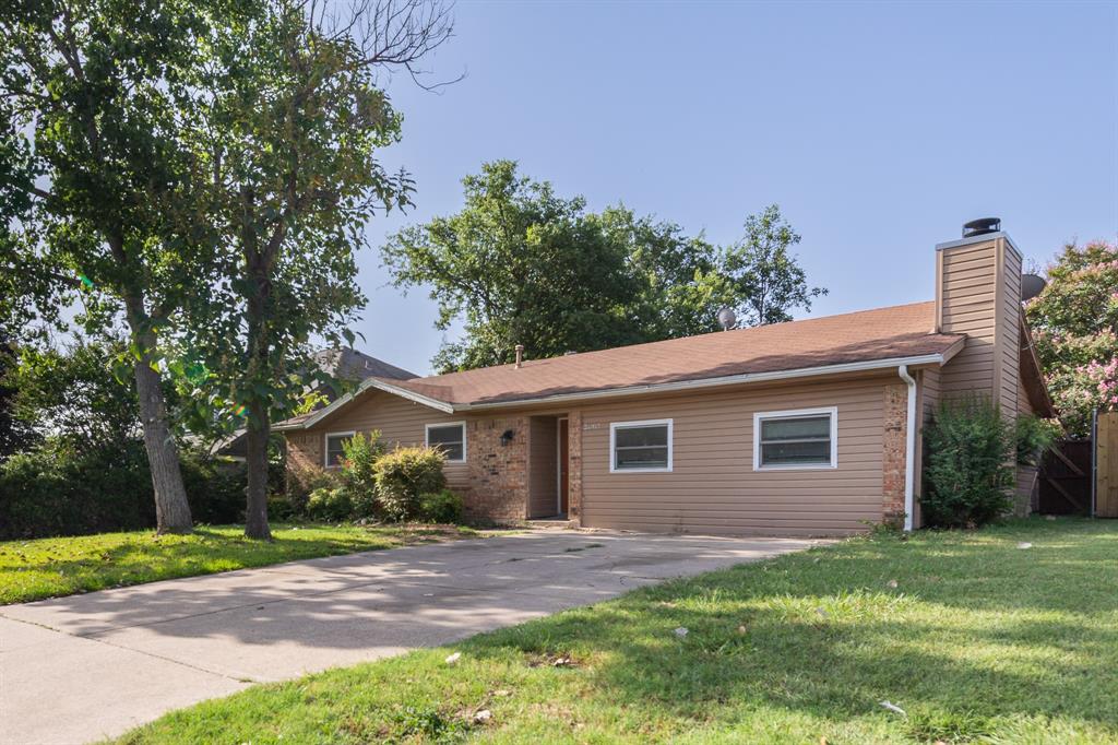 2303 April Lane Property Photo 1