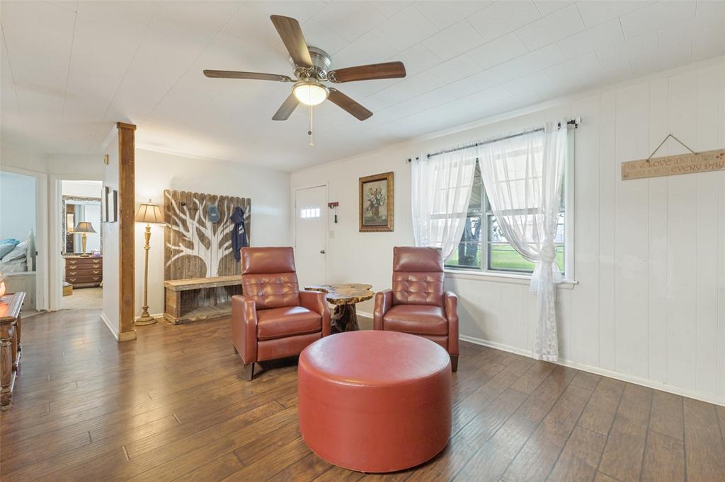 7811 Fm 35 Property Photo 3