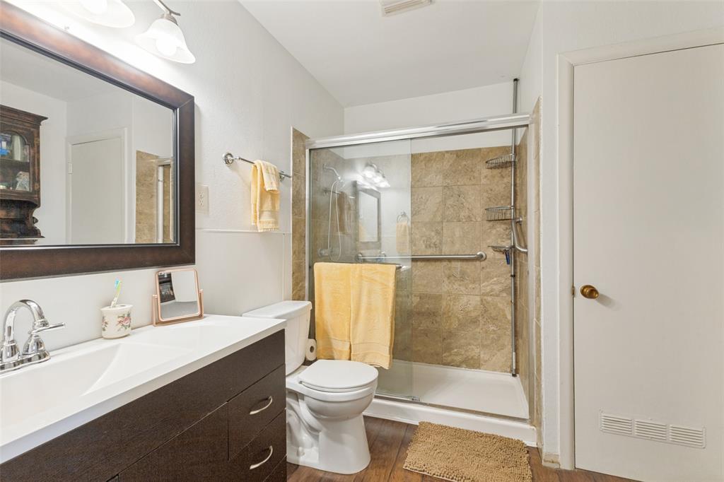 7811 Fm 35 Property Photo 11