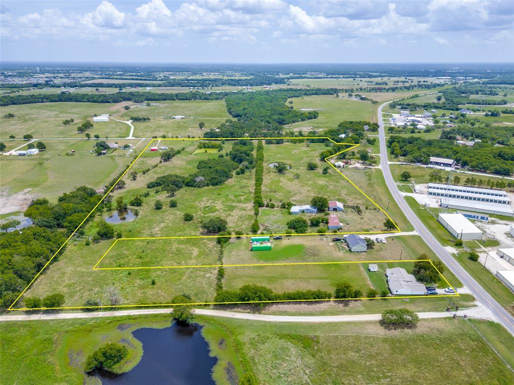 7811 Fm 35 Property Photo 18