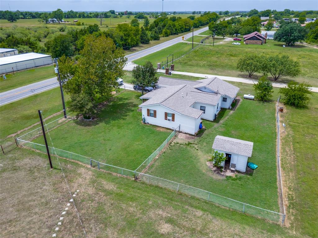 7811 Fm 35 Property Photo 20
