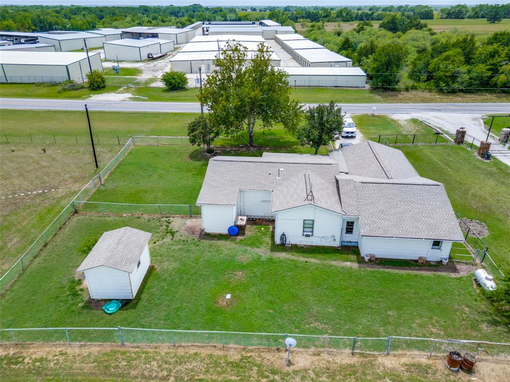 7811 Fm 35 Property Photo 21