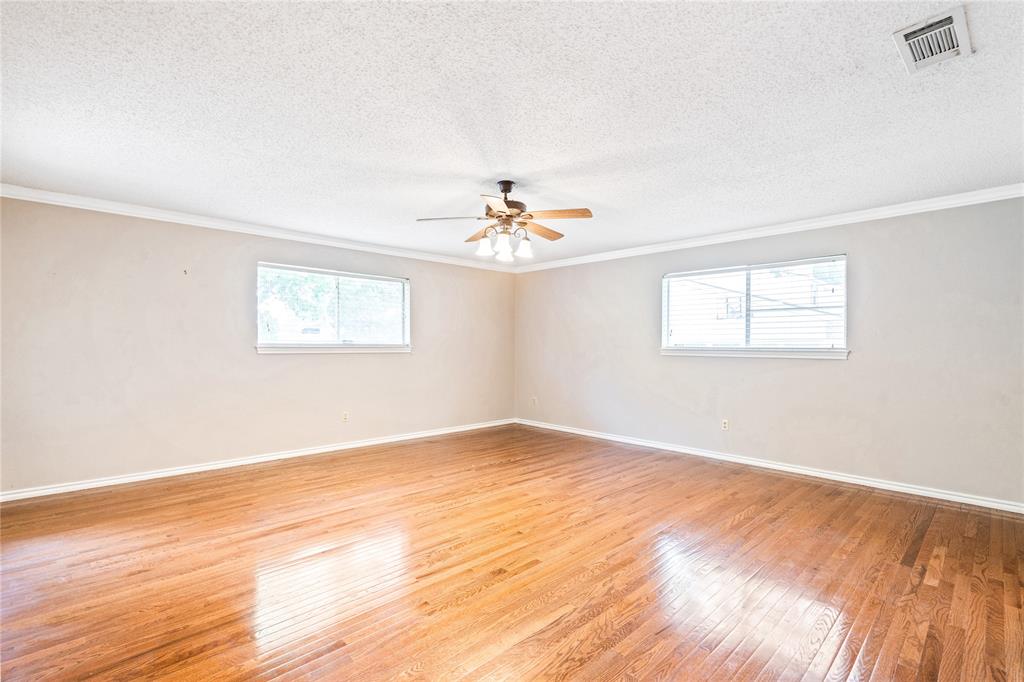 8921 Crosswind Drive Property Photo 17