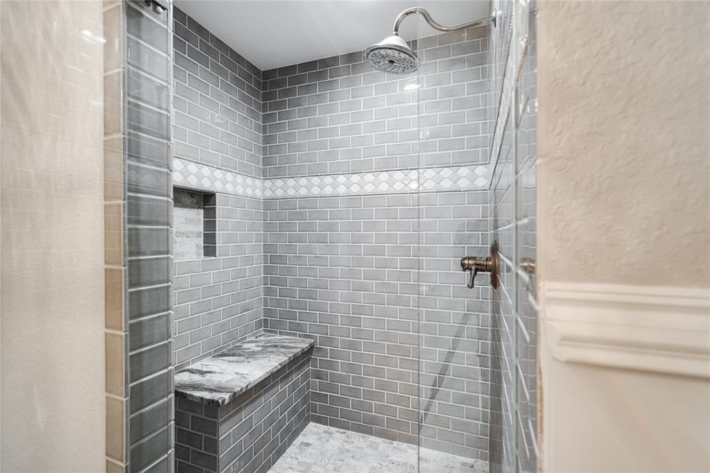 8921 Crosswind Drive Property Photo 22