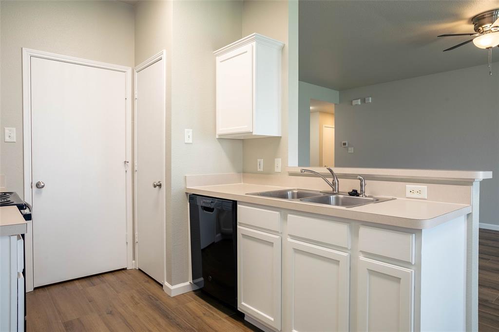 10500 Aransas Drive Property Photo 4