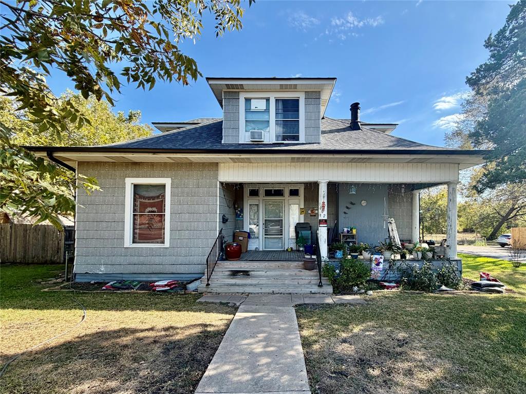 1002 E Texas Avenue Property Photo 1