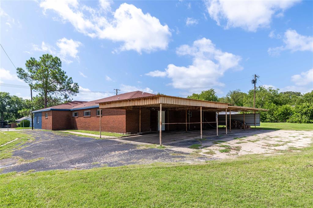 2201 Coggin Avenue Property Photo 11