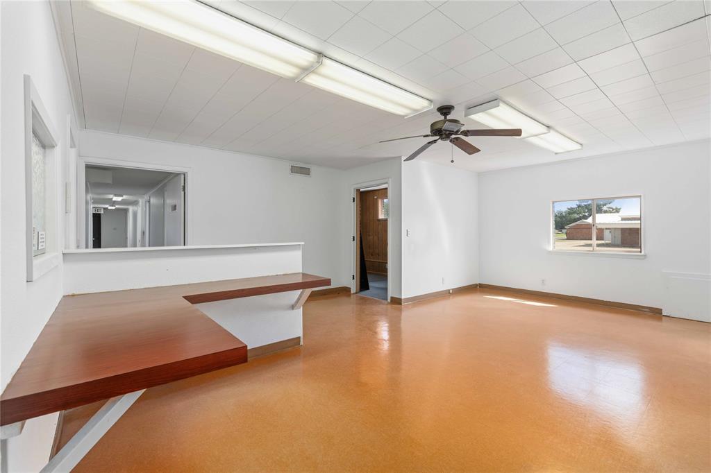 2201 Coggin Avenue Property Photo 23