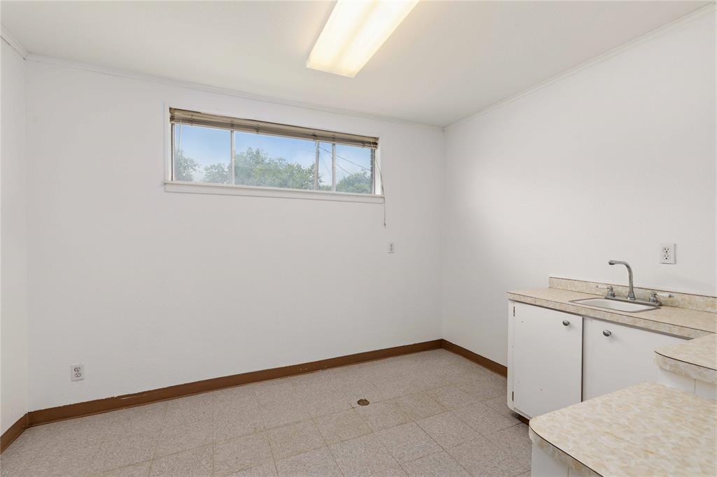 2201 Coggin Avenue Property Photo 37