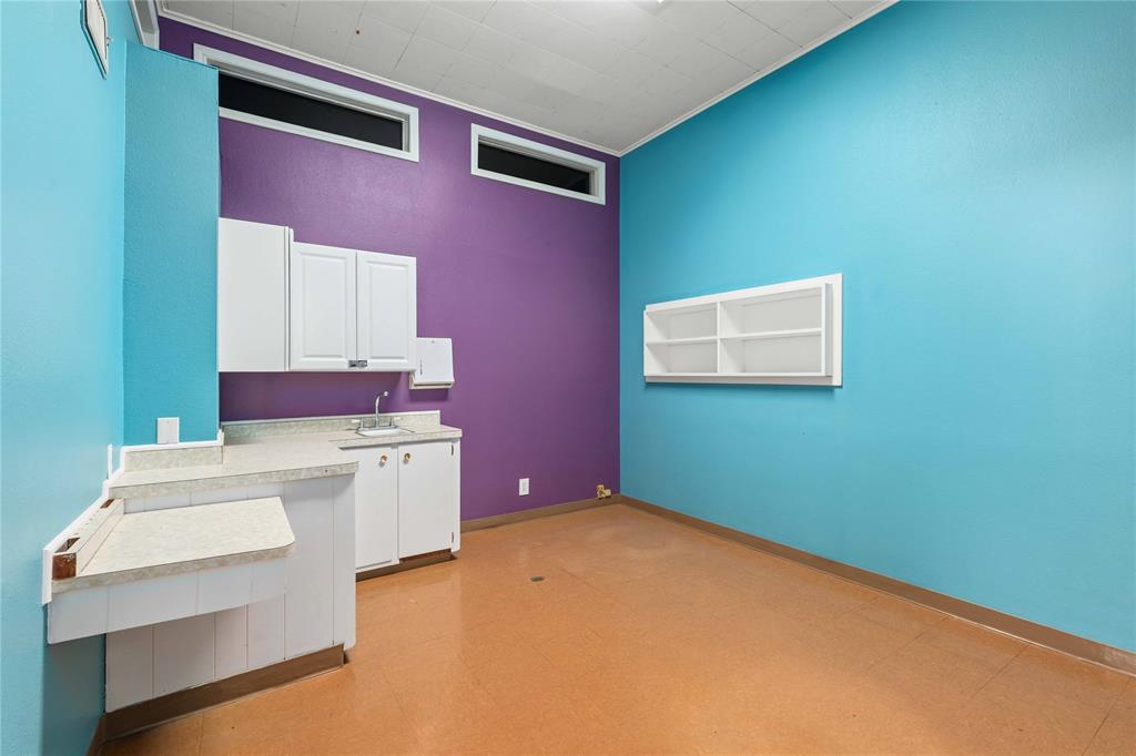 2201 Coggin Avenue Property Photo 38