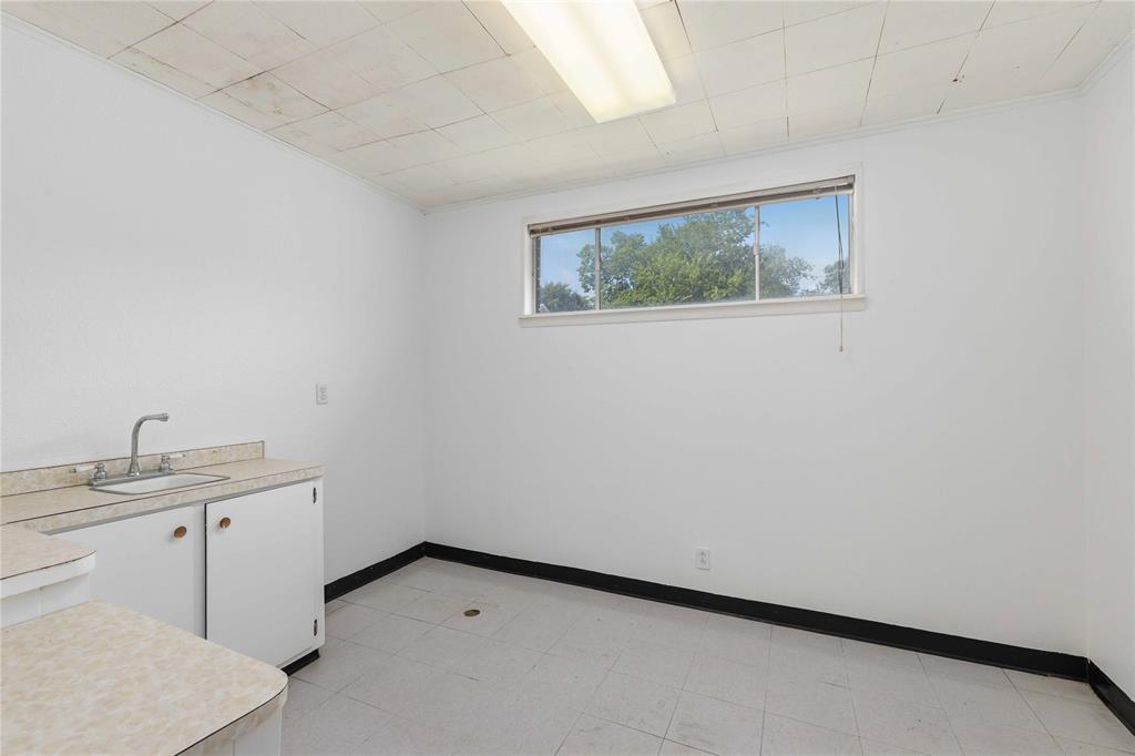 2201 Coggin Avenue Property Photo 40