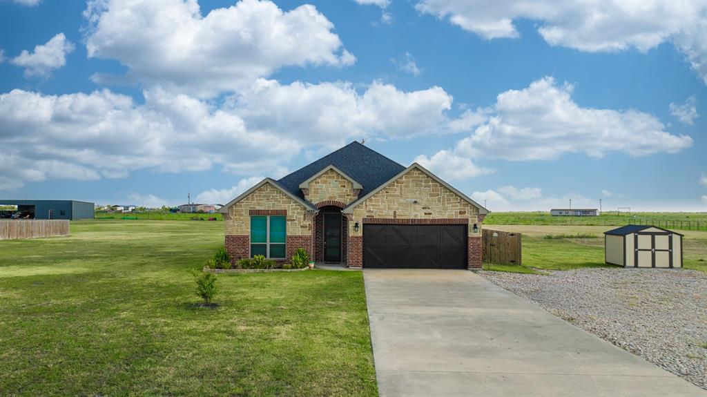 9689 County Road 4116 Property Photo 1