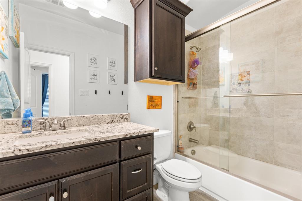 9689 County Road 4116 Property Photo 14