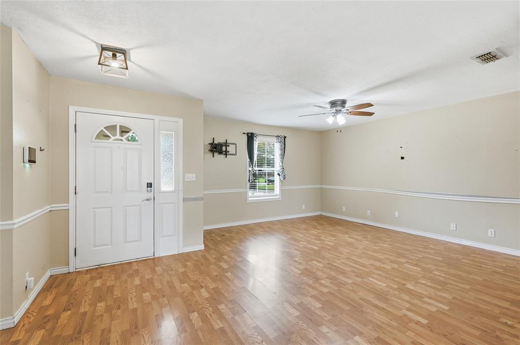 2205 Canyon Circle Property Photo 2