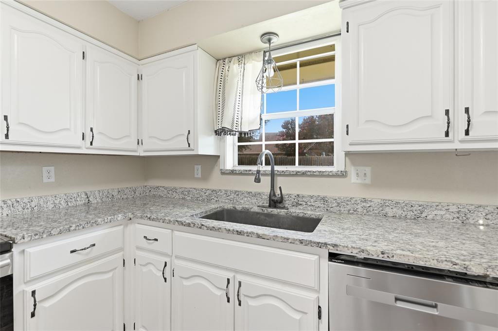 2205 Canyon Circle Property Photo 7