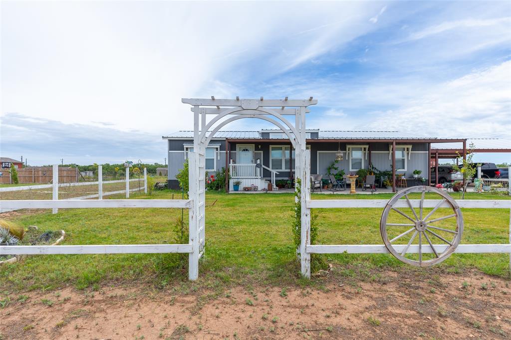 6348 Private Road 4286 Property Photo 1