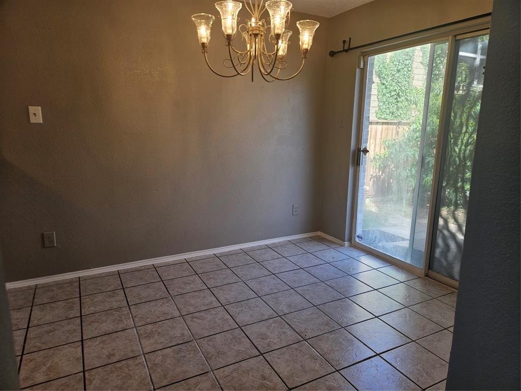 1537 Collin Drive Property Photo 6