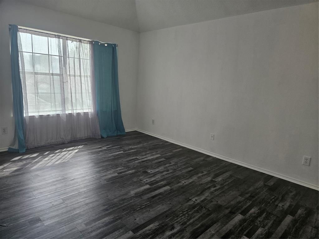 1537 Collin Drive Property Photo 15