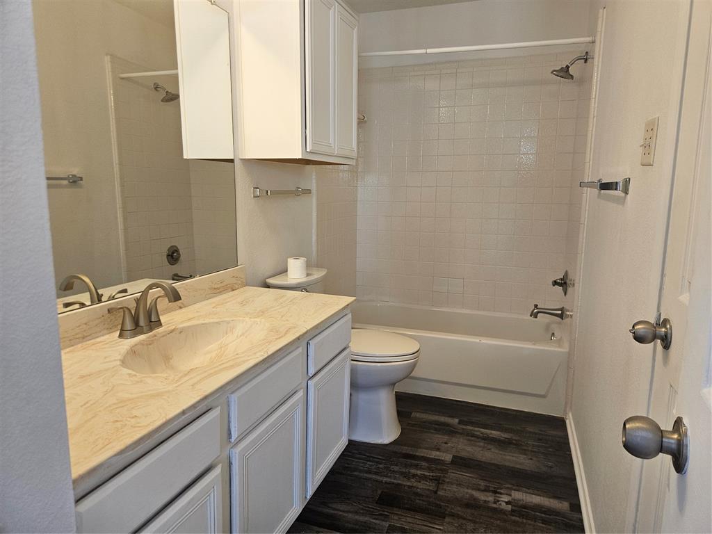 1537 Collin Drive Property Photo 20