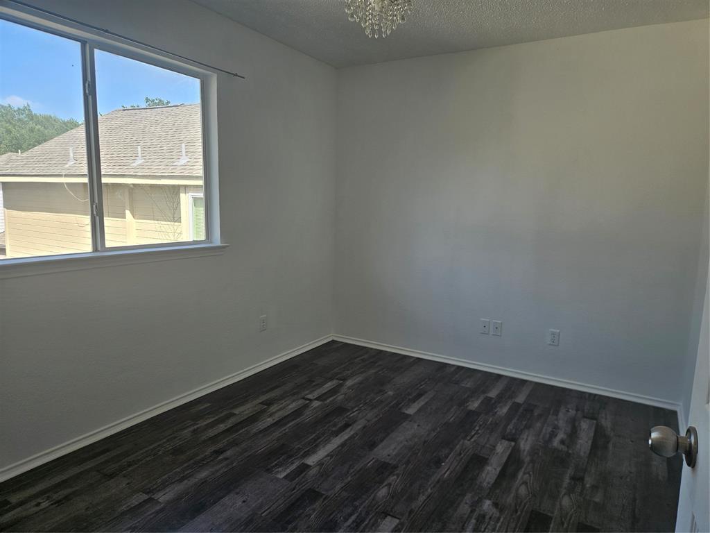1537 Collin Drive Property Photo 21