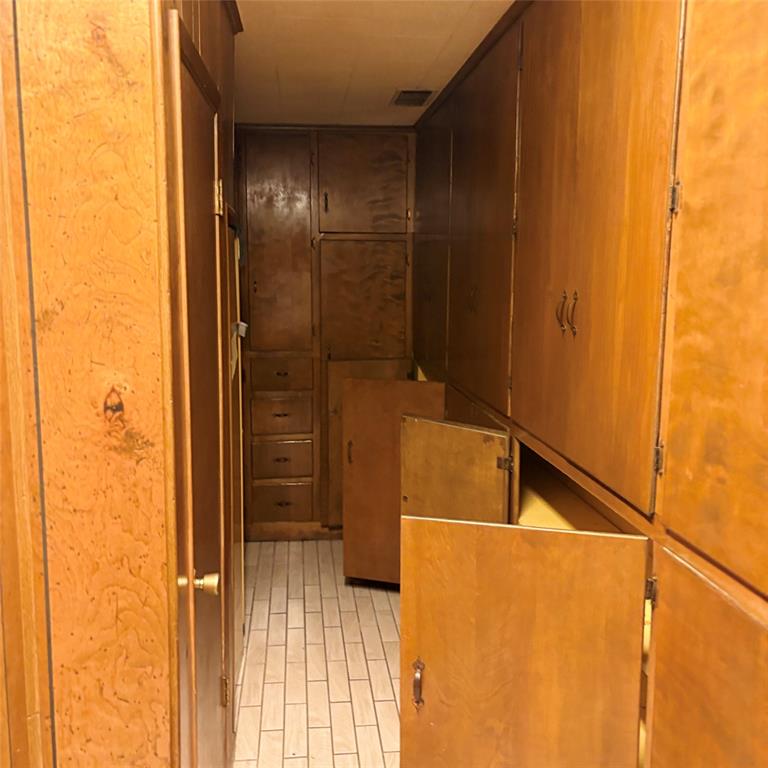 3103 N Oak Avenue Property Photo 16