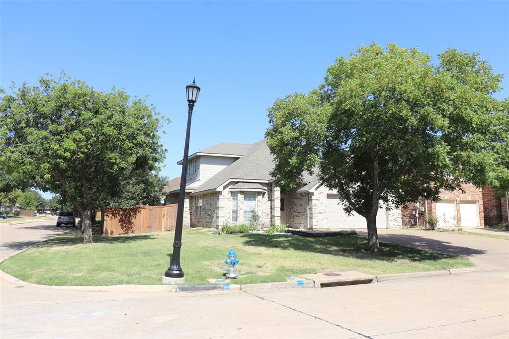 7901 Stonehaven Lane Property Photo 1