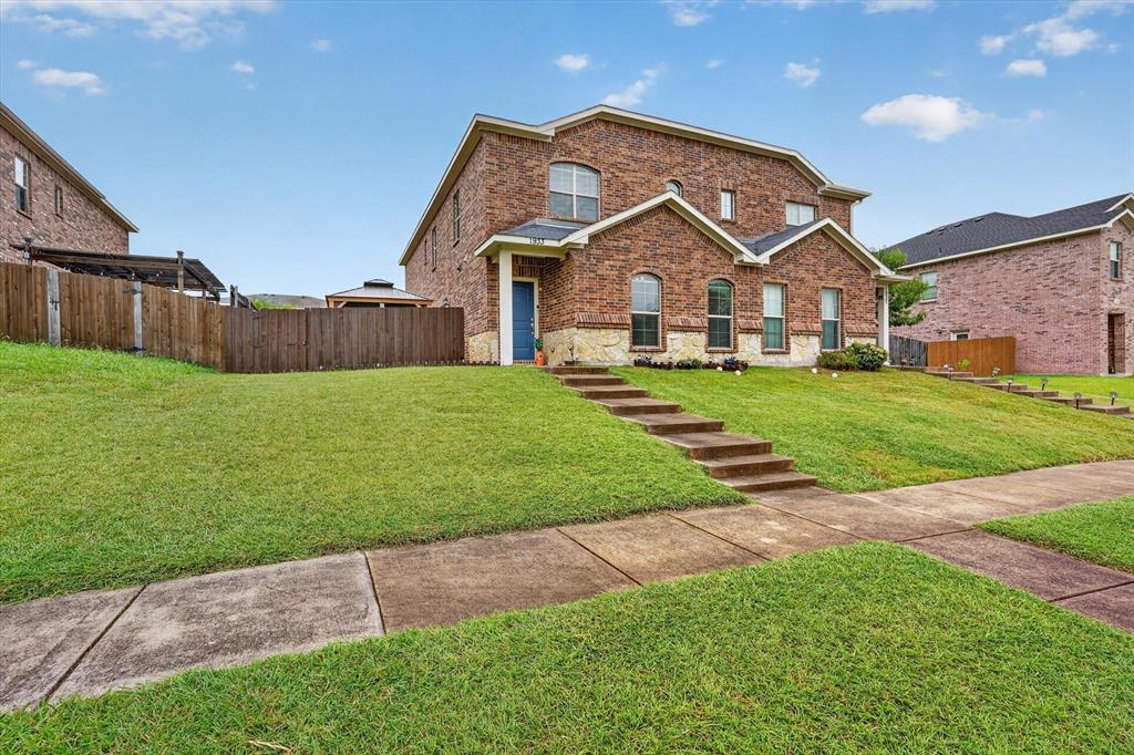 1933 Timber Oaks Drive