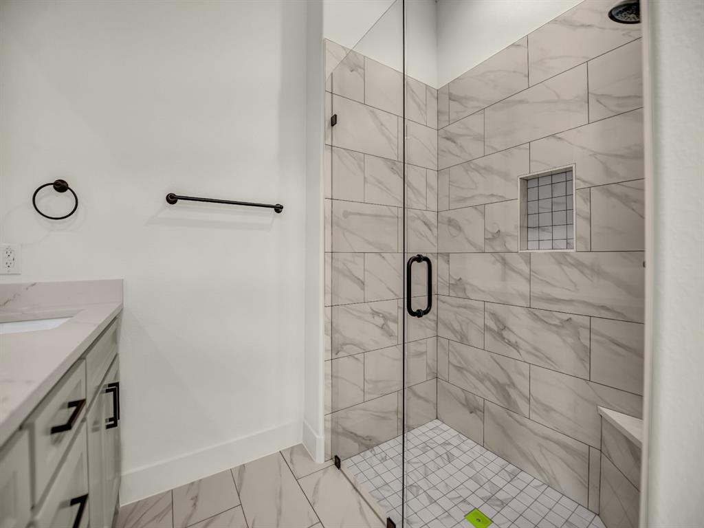 1012 Don Eve Court Property Photo 24