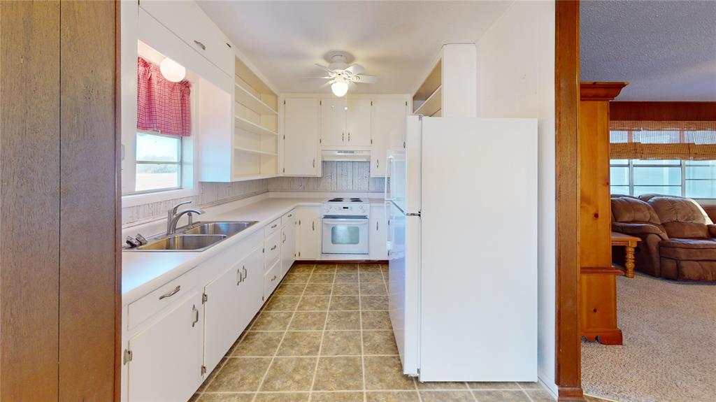300 N Shore Property Photo 5