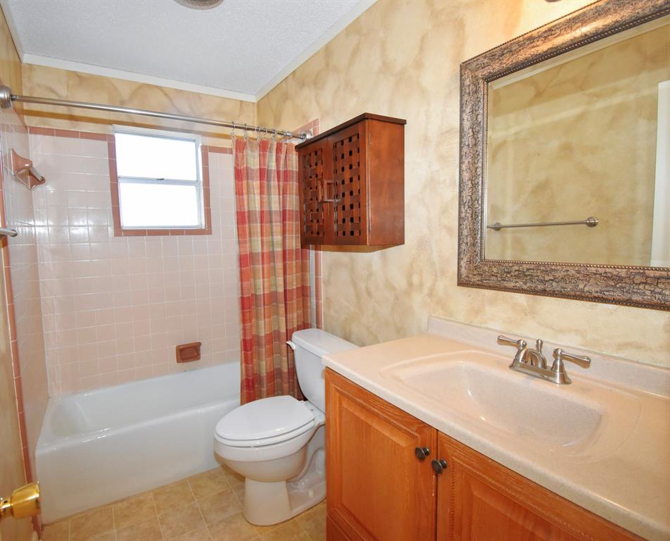 300 N Shore Property Photo 10