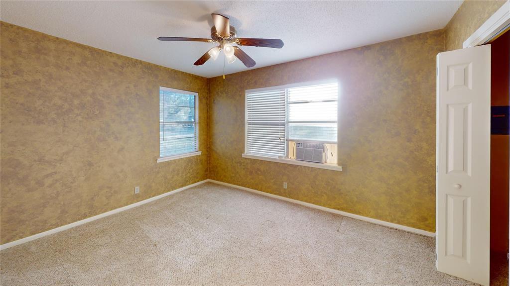 300 N Shore Property Photo 11