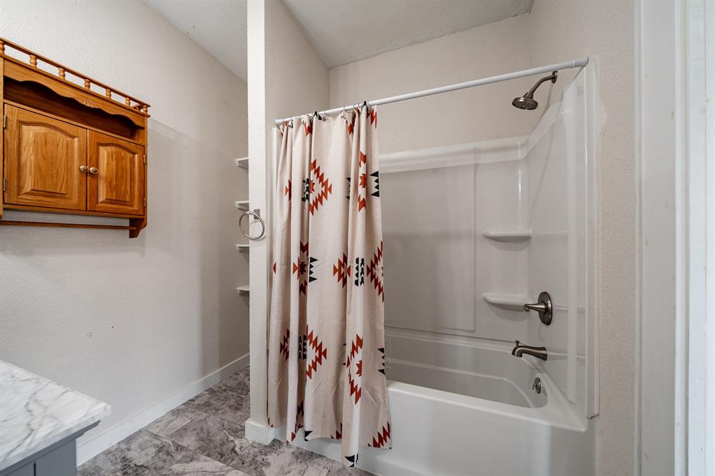305 W Swenson Avenue Property Photo 21