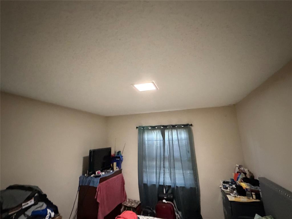 2329 Clover Ridge Drive Property Photo 9