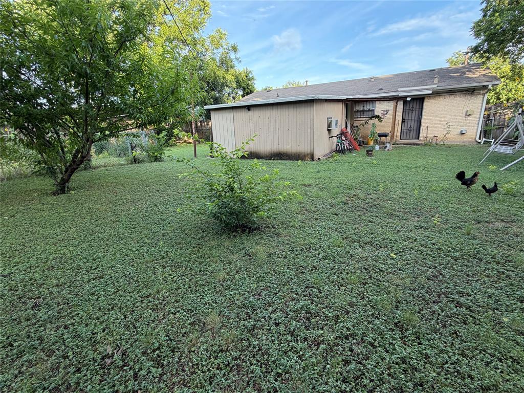 2329 Clover Ridge Drive Property Photo 10