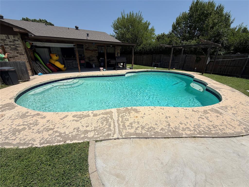413 Hemlock Drive Property Photo 1