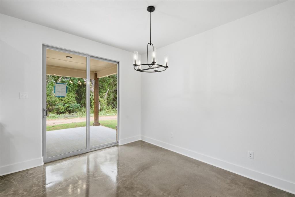 124 Graystone Property Photo 8