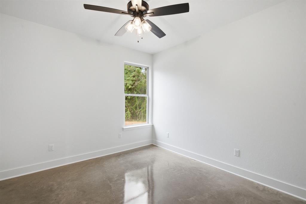 124 Graystone Property Photo 10