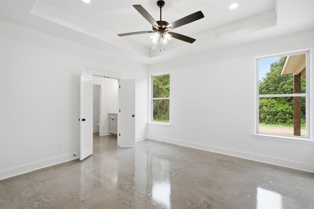124 Graystone Property Photo 11