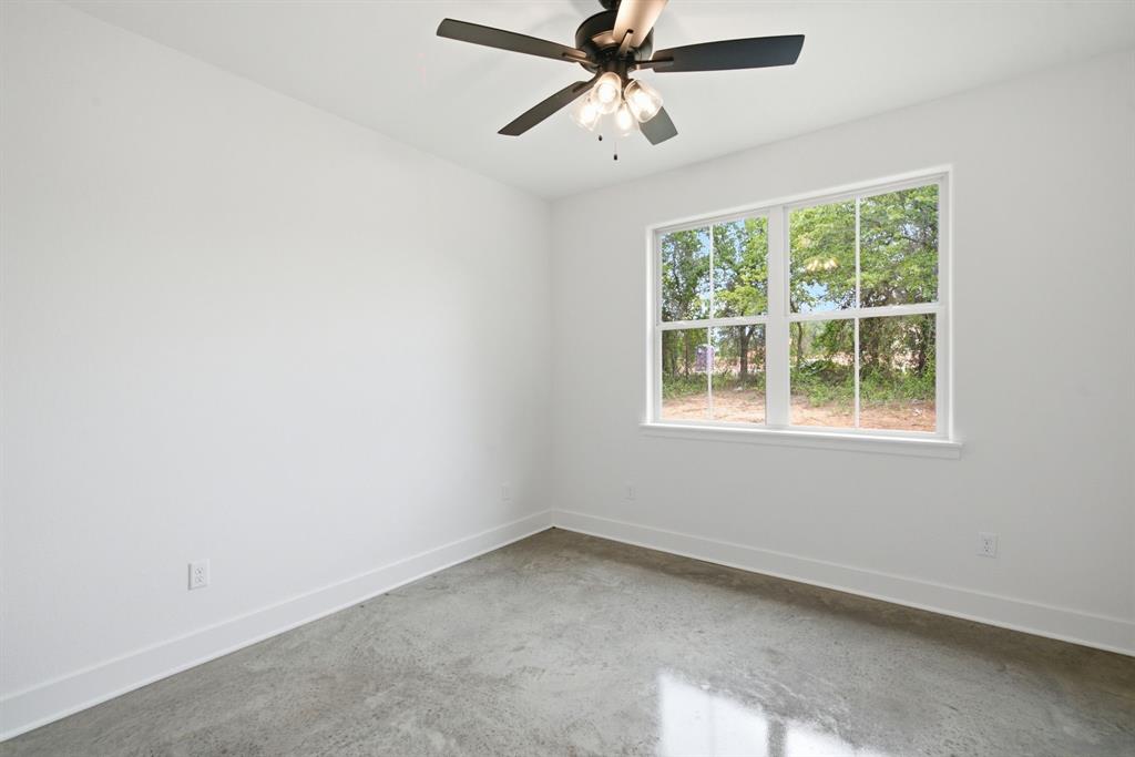 124 Graystone Property Photo 16
