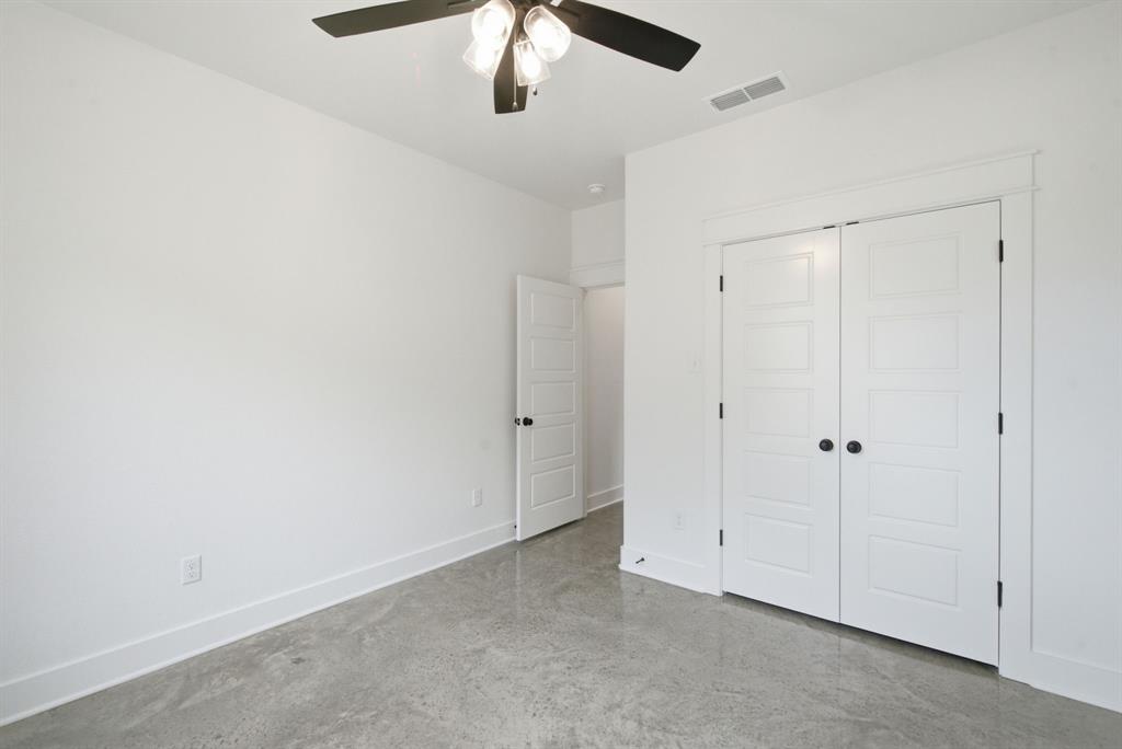 124 Graystone Property Photo 17