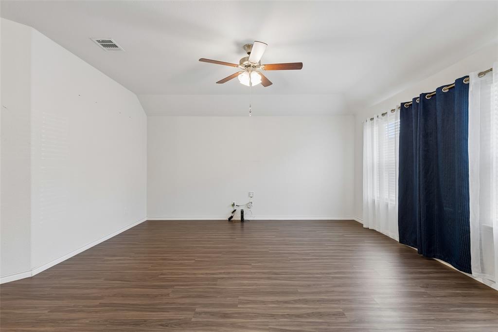 3501 Sabine Drive Property Photo 4