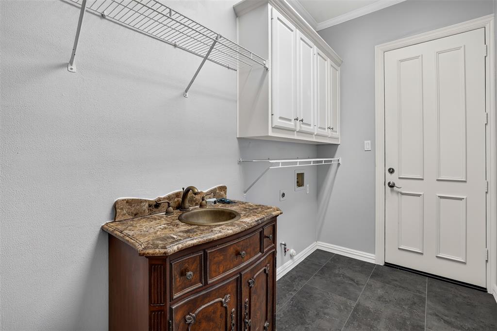 4911 Holly Tree Drive Property Photo 25