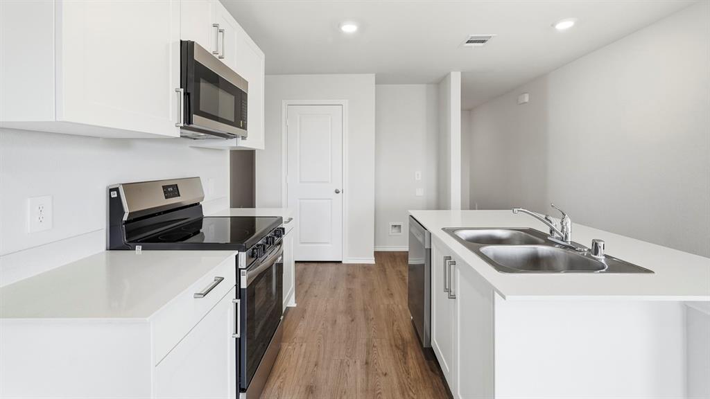 3526 Spring Time Street Property Photo 5