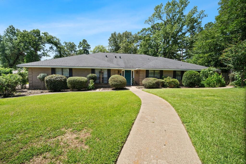2829 Yorktown Drive Property Photo 1