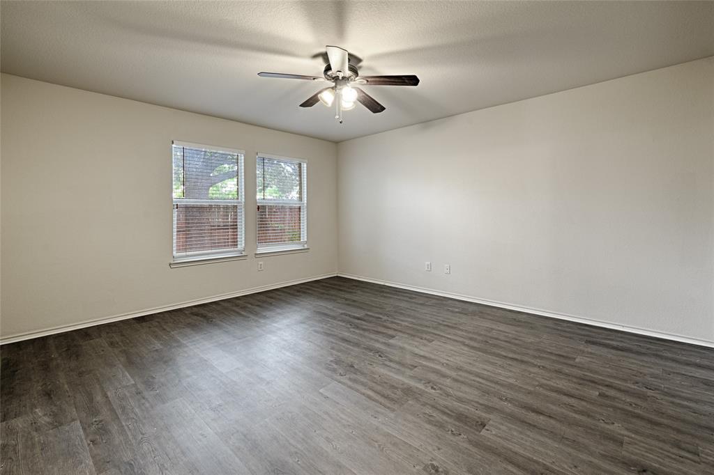12988 Galaxy Drive Property Photo 17