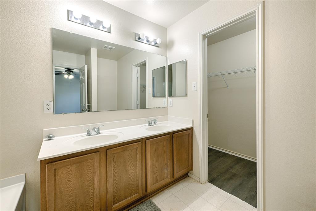 12988 Galaxy Drive Property Photo 19
