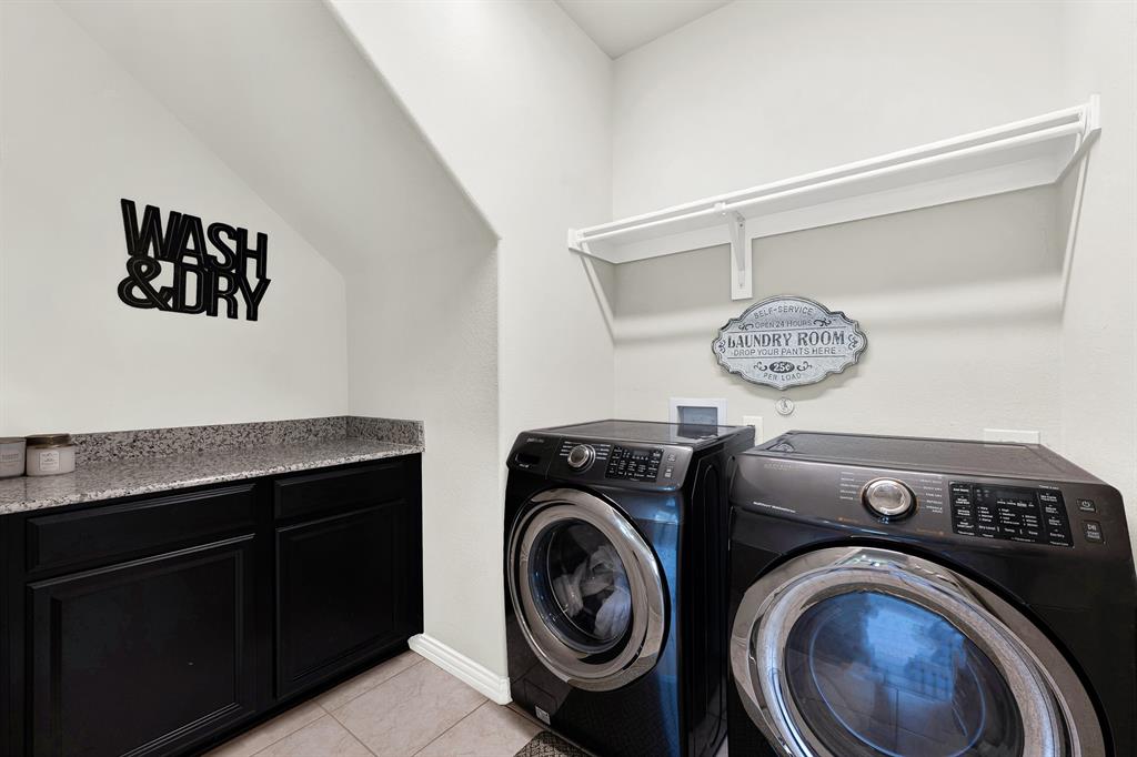 4534 Kipling Avenue Property Photo 10