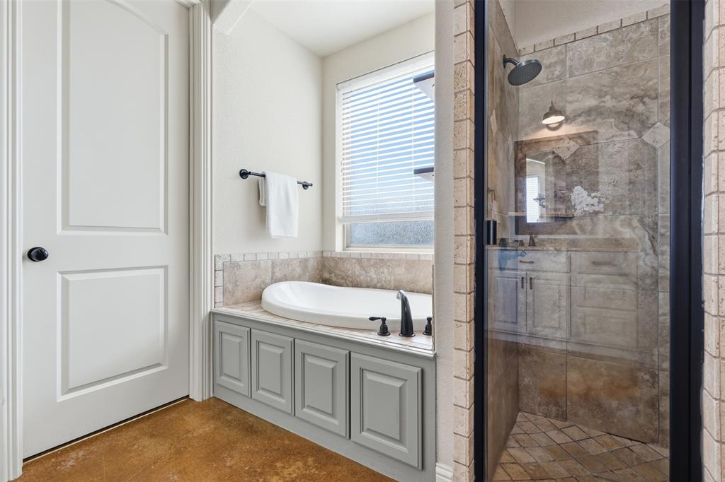 12409 Bella Vino Drive Property Photo 19