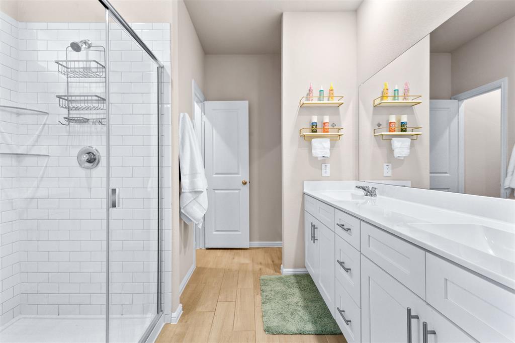 4812 Sparkling Pathway Property Photo 16