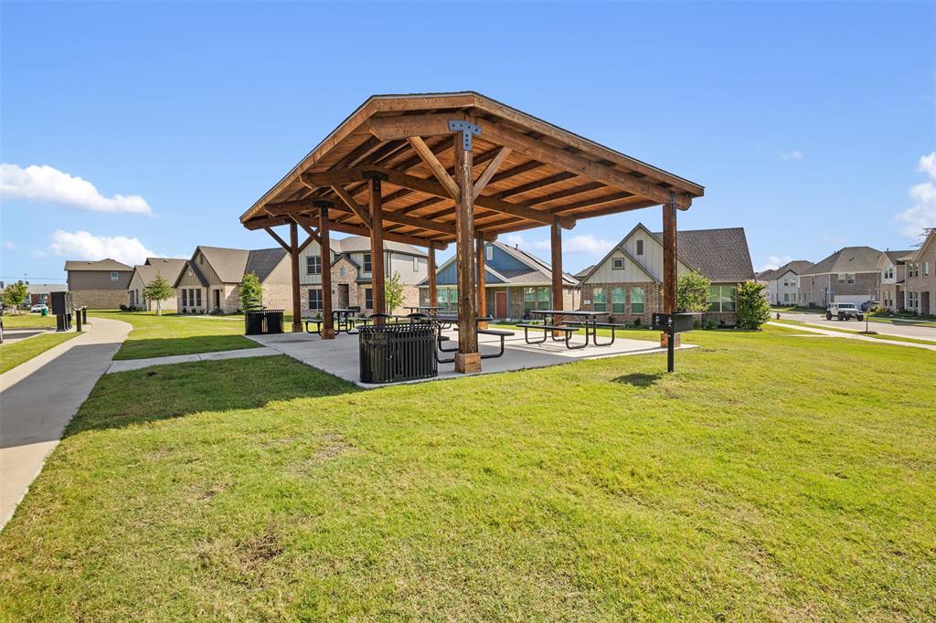 4812 Sparkling Pathway Property Photo 38